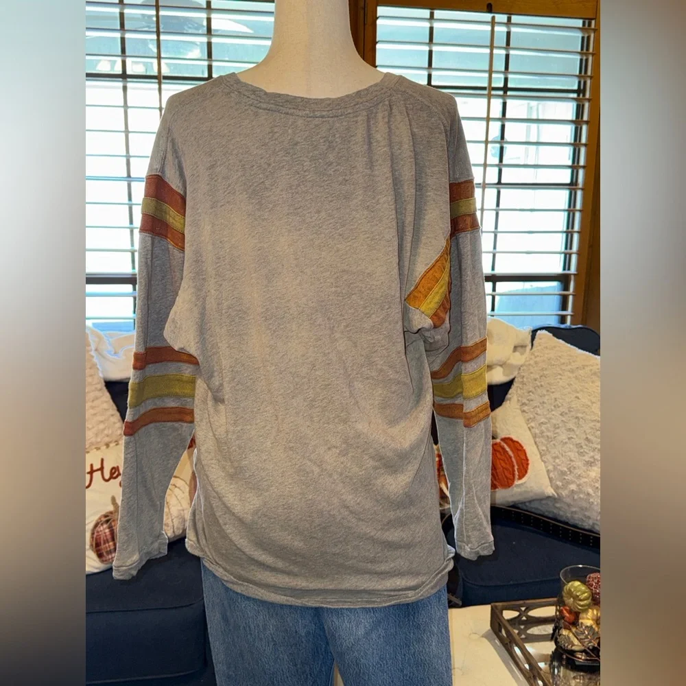 ‼️WE THE FREE by Free People “62” Retro Varsity Long Sleeve Top - SIZE SMALL 👀👀👀 - Picture 6 of 10
